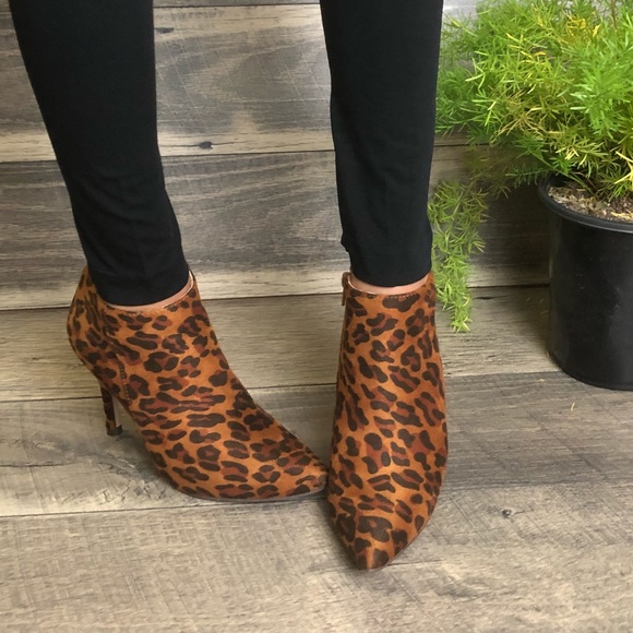 Shoes - LAST1🌸Vegan Leopard Animal Print Heel Booties